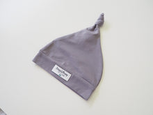 Load image into Gallery viewer, Snuggle Hunny Kids Beanie - Grey
